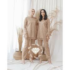 We did not find results for: Buy Kunfayakun Set Blouse Tile Kebaya Tile Mutiara 5 Colors Set Kunfayakun Blouse Tile Kebaya Tile Mutiara 5 Warna Seetracker Malaysia