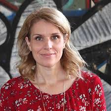 Danielle Thorne's Instagram, Twitter & Facebook