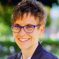 Elizabeth Bechtold's Instagram, Twitter & Facebook