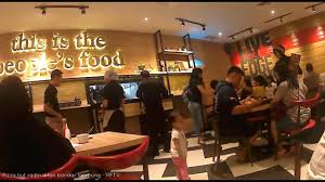 We know how irresistible our range of coffees, donuts and sandwiches are, so just pop by any of our conveniently located stores for some sweet dunkin' lovin'. Pizza Hut Bandar Lampung
