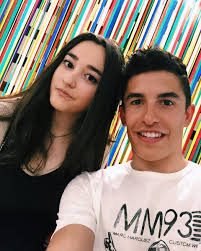 Todo comenzó hace dos días, cuando el actor retó al piloto de moto gp a una carrera corriendo en madrid río. Marc Marquez Daily On Twitter Marc Marquez With Fans Mm93fanday