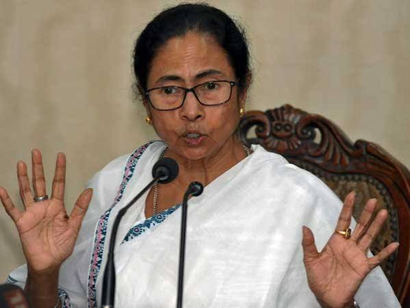 Mamata Banerjee wants to protect the corrupt in her state, like a dictator: BJP - Oneindia News