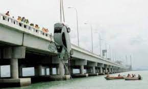 We did not find results for: Lelaki Maut Kereta Junam Ke Laut Dari Atas Jambatan Pulau Pinang Pak Din