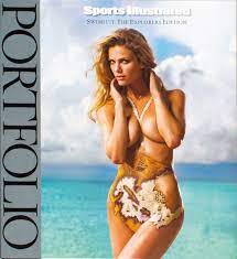 Sports illustrated published a story monday afternoon in which a second woman, an unnamed artist, alleged that brown exposed himself to her in 2017. Sports Illustrated Swimsuit Portfolio The Explorers Edition I Jetzt Kaufen