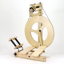 Around the year 1533, a spinning wheel featuring a stationary vertical rod and bobbin mechanism with the addition of a foot pedal debuted in the saxony region of. Louet S10 Concept Spinning Wheel Irish Tension Double Treadle George Weil