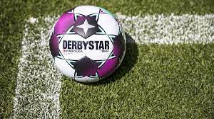 September 2020 mit der partie des amtierenden meisters fc bayern münchen gegen den fc schalke 04 (8:0) eröffnet und am 22. Neuer Rahmenterminkalender Fur Saison 2020 21 Veroffentlicht Bundesliga Und 2 Bundesliga Starten Am 18 September Dfl Deutsche Fussball Liga Gmbh Dfl De