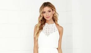 Longue robe blanche tres fluide sans manche. Robe Longue Blanche 80 Modeles A Decouvrir Pour L Ete