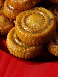 Makrouts A L Emporte Piece Recette De Cuisine Marocaine Alimentation Dessert