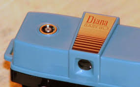 Attēlu rezultāti vaicājumam “Diana camera”