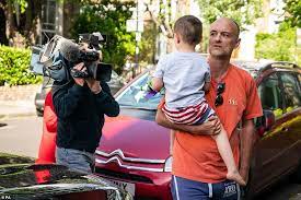 May 31, 2021 · the dominic cummings show. Protesters Outside Dominic Cummings S Home Blast Boris Johnson S Stay At Home Speech Daily Mail Online