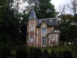 Little Chateau Alexandre Dumas Built This Little Castle In 1844 As His Writing Hideaway On The Grounds Of Chate Stone Cottages Architecture Victorian Homes