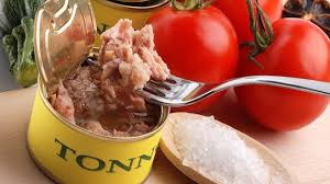 La lunga data di conservazione, tuttavia, fa pensare a 8 italiani su 10 che al suo. A Che Eta I Bambini Possono Mangiare Il Tonno In Scatola