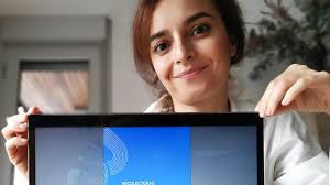 Da ecoloxía ao feminismo: unha tese analiza como as artistas crean con  obxectos atopados