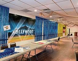 How to make your own hollywood theme party? Derry Area Parents Organize Hollywood Themed Prom For Students Following School Prom S Cancellation Triblive Com