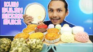 Kuih bulan halal | mhi (27 januari 2020). Aku Cuba 20 Jenis Kuih Bulan Halal Mukbang Malaysia Mooncake Festival Youtube