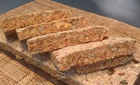 Hier Finden Sie Ein Veganes Rezept Fur Die Zubereitung Von Darmschmeichler Brot In Kombination Mit Chiasamen Leinsam Lebensmittel Essen Darm Flohsamenschalen