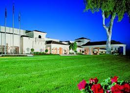 Beautiful Front Entrance Landscape At The Scottsdale Plaza Resort House Styles Front Entrances Mansions