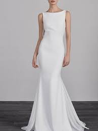 We Would Totally Wear Carolyn Bessette-kennedys Wedding Dress Today Kennedy Wedding Dress Minimalist Wedding Dresses Wedding Dresses