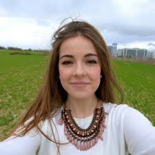 Marina Calderón (@MarinaCalde4)