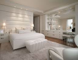 32 Best And Stunning Modern Glamour Bedroom Design Ideas Freshouz Com Glamourous Bedroom Luxurious Bedrooms Elegant Bedroom
