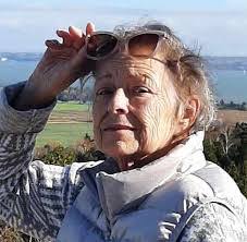 Danielle Bachand's Instagram, Twitter & Facebook