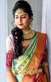 30 Ideas For Hairstyles Wedding Indian Jewellery Indian Bridal Hairstyles Indian Bridal Sarees Saree Hairstyles