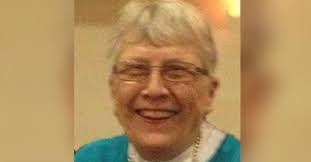 Dee Dickman's Instagram, Twitter & Facebook