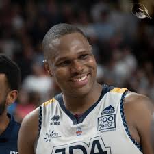 Nathan Sobey choisit la SIG Strasbourg