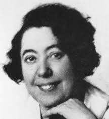 Lina Stern's Instagram, Twitter & Facebook