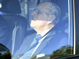 Witness recounts seeing prince philip's car on its side, debris on road after crash. Prince Philip Involved In Car Crash Daily Mercury