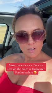 This video has been in my drafts since August 🤦🏼‍♀️🤣 how cute is this  though ? I sat watching them for over a hour they are so talented ! I  wonder if anyone would know who they are ?