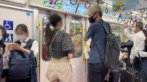 Picking up Girls On the Train in Tokyo, Japan - YouTube
