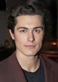 Fan Casting Nicholas Galitzine as Kevin "Malcolm" Doyle (Hollywood Remake)  in 27 Dresses 2008 Reboot