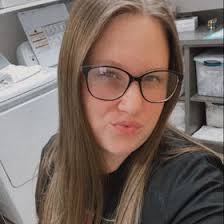 Lindsey Sapp (lindsbug12)