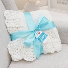 The free baby blanket knitting patterns include easier patterns to work up quickly and those with more intricate designs and shapes. Red Heart Lace Baby Blanket Yarnspirations