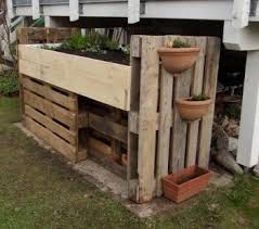 Neues Hochbeet Aus Ein Paar Brettern Und Paletten Diy Paletten Holzpaletten Basteln Paletten Garten