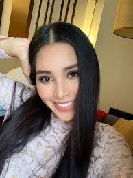 Tiểu Vy tưởng tượng giây phút đăng quang Miss World, nhưng bất ngờ hơn là  điều cô tiết lộ sẽ làm sau đó