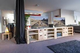 In unserem heimkinoraum haben wir stets die aktuellen 4k/uhd modelle für sie vorführbereit mit 4k zuspielung tollem sound und. Heimkinoraum Stuttgart Ihr Fachgeschaft Fur Heimkin