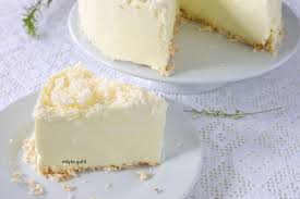 Ihr möchtet andere menschen mit einem rein veganen kuchen überzeugen? Zitronen Kase Kuchen Mit Kokosflocken Mein Dolcevita De