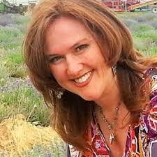 Gwen Pitts's Instagram, Twitter & Facebook