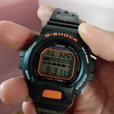 A cheap and simple g, that doesn't look like dw5600e. Rare Genuine Vintage G Shock Dw 6600 G Backlight Men S Fashion Watches On Carousell