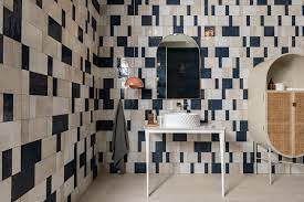 The marazzi group does not sell its own products on line, but only through a network of accurately selected authorised distributors. Rice Marazzi