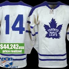 But he was also a talented leader who wore the captain's 'c' for much of his career. Classic Auctions Net On Twitter Spring2019auction Dave Keon S 1960 61 Toronto Maple Leafs Game Worn Rookie Season Wool Jersey