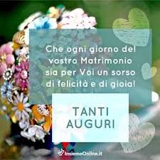 Auguri Agli Sposi Dedicate Una Frase Di Auguri Sinceri Ai Vostri Piu Cari Amici Auguri Di Nozze Auguri Di Buon Anniversario Di Matrimonio Citazioni Matrimonio
