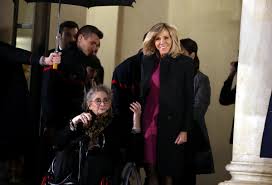 Photos Brigitte Macron Ose La Robe Rose Fushia Toute En Elega Robe Rose Fushia Robe Rose Rose Fushia