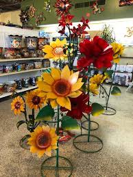 Best holiday markets in baltimore beginning in november, expect to see holiday markets and events blooming all over charm city like springtime flowers. Assorted Metal Flowers Zona Fountains Inc