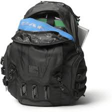 Oakley red kitchen sink backpack. Oakley Men S Kitchen Sink Backpack Stealth Black One Size Casual Daypacks Amazon Com