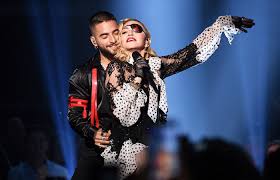 Madonna louise ciccone (/ tʃ ɪ ˈ k oʊ n i /; Madonna Otmenila Tri Koncerta Iz Za Chudovishnoj Boli
