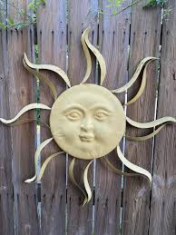 How to paint a metal sun decoration?