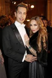 Adam Sucht Eva So Reagiert Gina Lisa Auf Florian Wess Offentlichen Brief Gina Lisa Florian Wess Schauspieler Innen